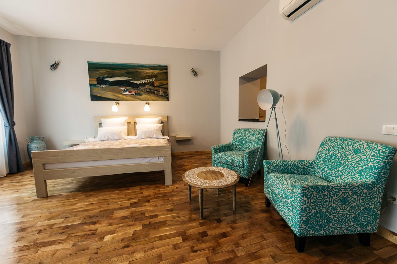 Yellowboot Aparthotel Sibiu Exteriör bild